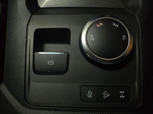 2025-Volkswagen-Amarok-30-TDI-V6-184kW-4Motion-Aventura-Auto-Double-Cab image:14