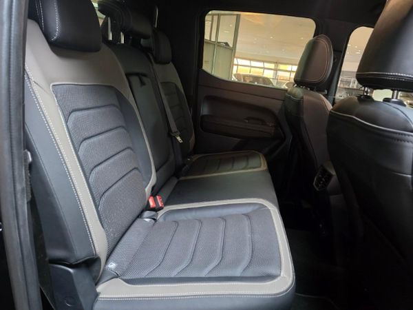 2025-Volkswagen-Amarok-30-TDI-V6-184kW-4Motion-Aventura-Auto-Double-Cab image:6