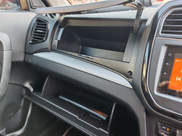 2021-Suzuki-Vitara-Brezza-15-GLX image:16