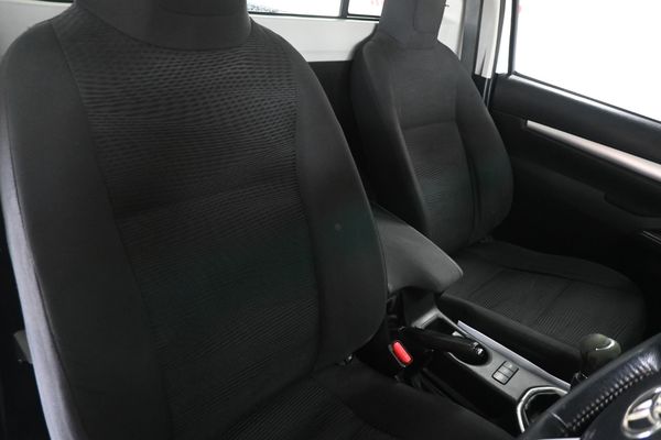 2016-Toyota-Hilux-28-GD-6-Raised-Body-Raider-Single-Cab image:10