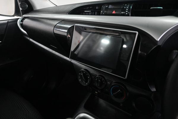 2016-Toyota-Hilux-28-GD-6-Raised-Body-Raider-Single-Cab image:12