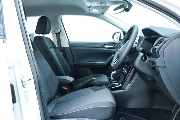 2026-Volkswagen-T-Cross-10-TSI-Life-Auto image:11