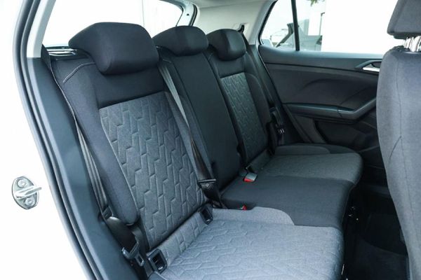 2026-Volkswagen-T-Cross-10-TSI-Life-Auto image:15