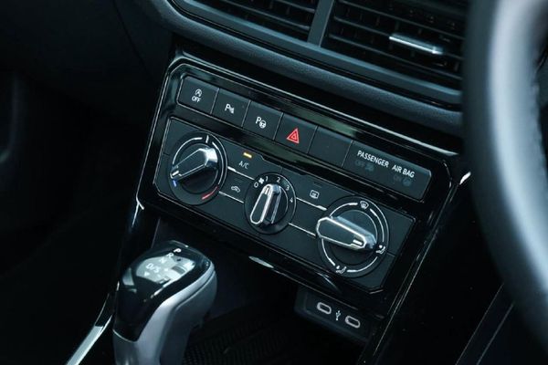 2026-Volkswagen-T-Cross-10-TSI-Life-Auto image:20
