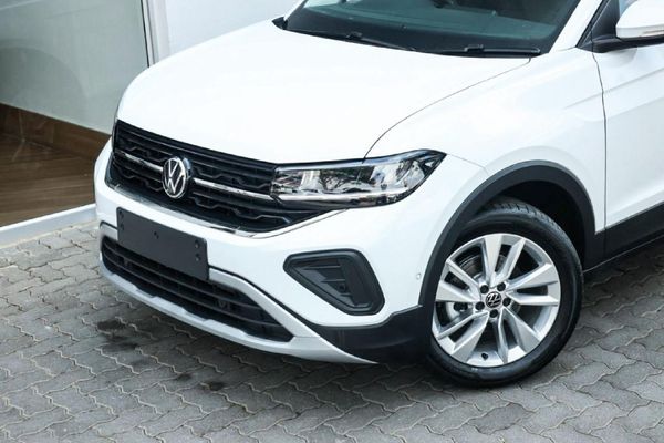 2026-Volkswagen-T-Cross-10-TSI-Life-Auto image:3