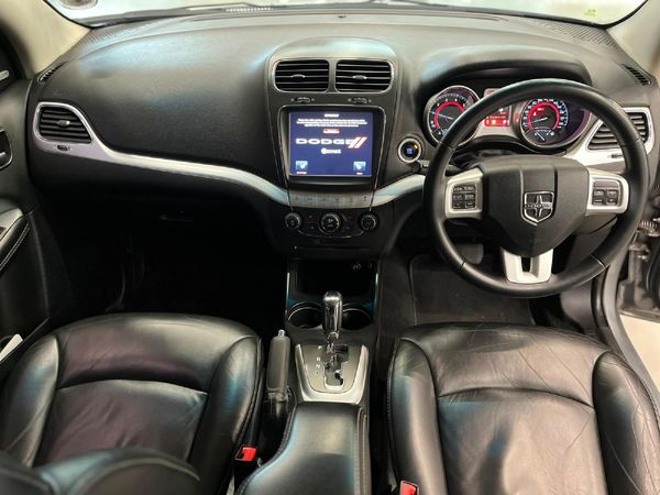 2017-Dodge-Journey-36-V6-RT-Auto image:9