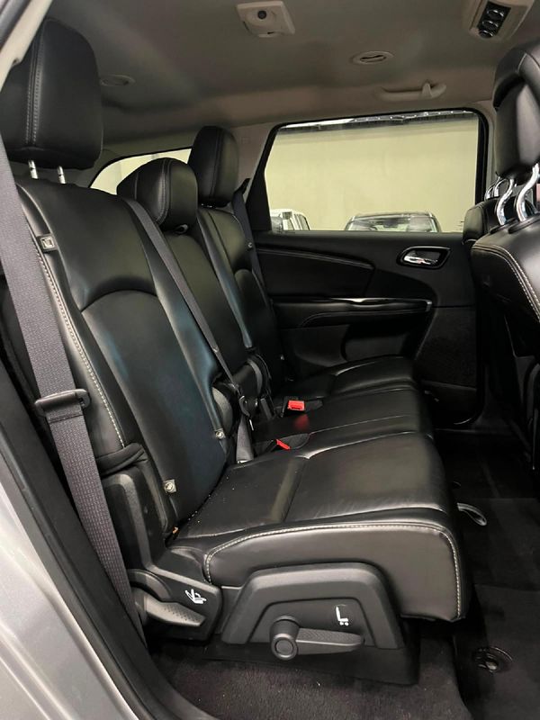 2017-Dodge-Journey-36-V6-RT-Auto image:11