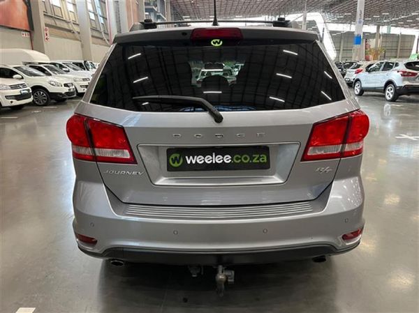 2017-Dodge-Journey-36-V6-RT-Auto image:4