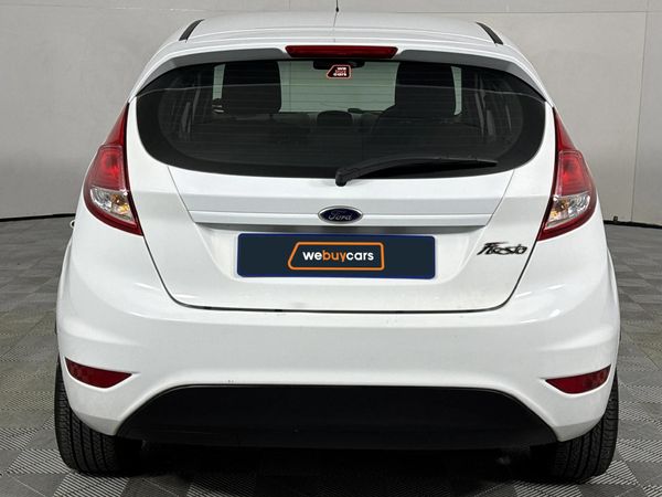 2016-Ford-Fiesta-14-Ambiente-5-dr image:17