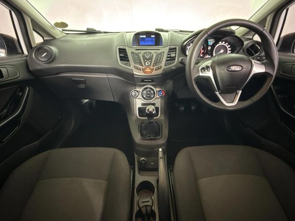 2016-Ford-Fiesta-14-Ambiente-5-dr image:1