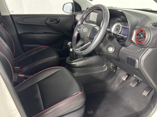 2023-Hyundai-Grand-i10-10-Fluid image:9