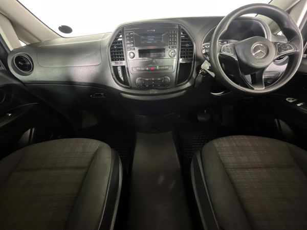 2019-Mercedes-Benz-Vito-116-22-CDI-Tourer-Pro-Auto image:1