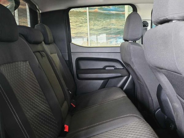 2023-Volkswagen-Amarok-20-TDI-125kW-Life-Double-Cab image:9