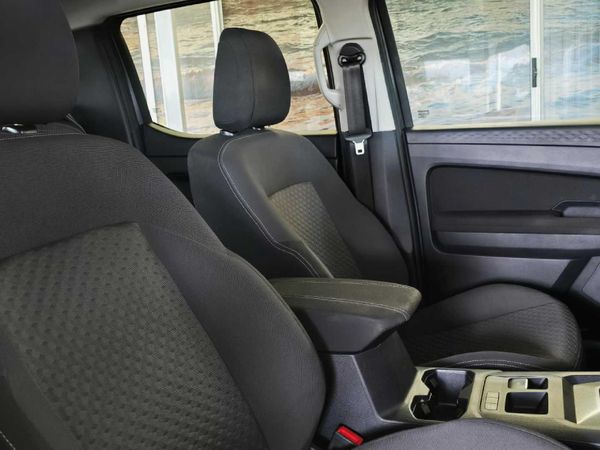 2023-Volkswagen-Amarok-20-TDI-125kW-Life-Double-Cab image:7