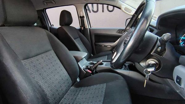 2017-Ford-Ranger-22-TDCi-XLS-Double-Cab image:9