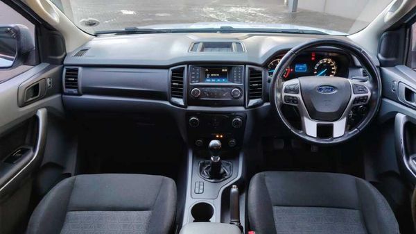 2017-Ford-Ranger-22-TDCi-XLS-Double-Cab image:8