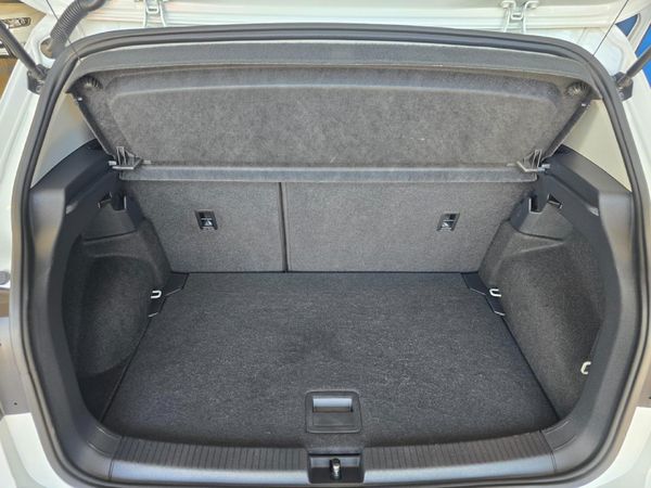 2024-Volkswagen-T-Cross-10-TSI-Life-Auto image:17