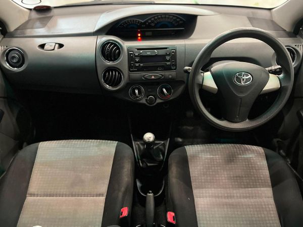 2013-Toyota-Etios-15-XS-5-dr image:9