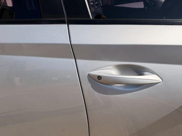 2022-Hyundai-i20-14-Motion-Auto image:17