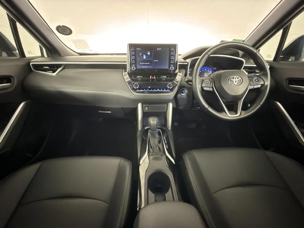2025-Toyota-Corolla-Cross-18-XR-Hybrid image:1