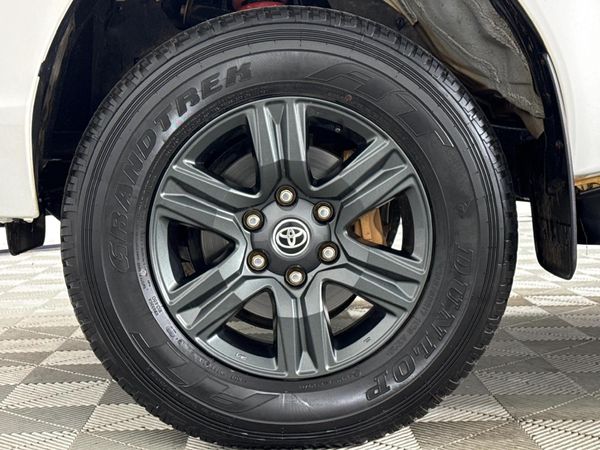 2021-Toyota-Hilux-24-GD-6-Raider-4x4-Auto-Single-Cab image:2