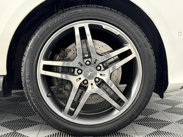2015-Mercedes-Benz-GLE-500-4Matic image:5