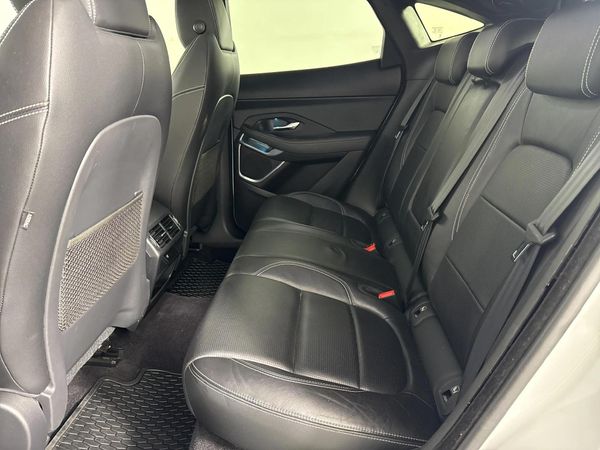 2019-Jaguar-E-Pace-D240-20D-S-177kW image:3