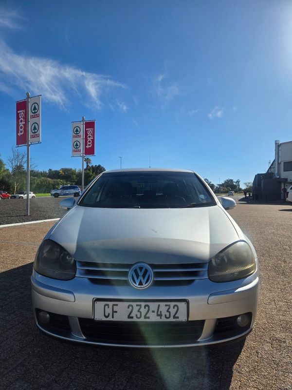 2009-Volkswagen-Golf-20-TDI-Sportline image:2