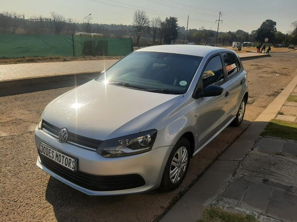 2018-Volkswagen-Polo-Vivo-14-Trendline-5-dr image:17