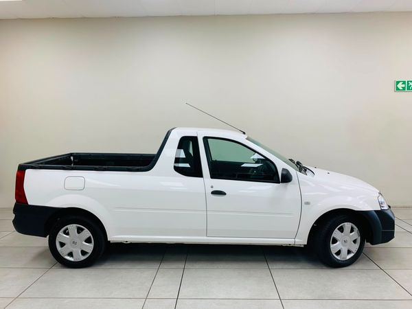2023-Nissan-NP200-16-AC-Safety-Pack image:8