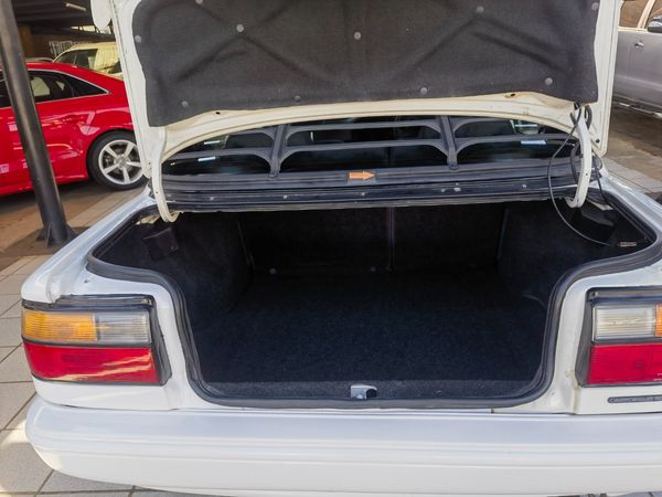 1993-Toyota-Corolla-180i-GSE-Auto image:13