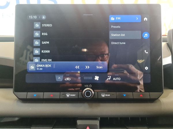 2026-Toyota-RAV4-25-GX-Hybrid-CVT-Auto-E-Four image:12