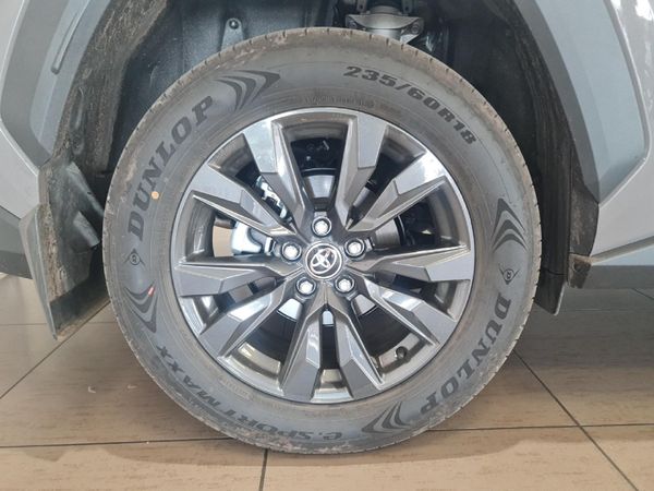 2026-Toyota-RAV4-25-GX-Hybrid-CVT-Auto-E-Four image:18