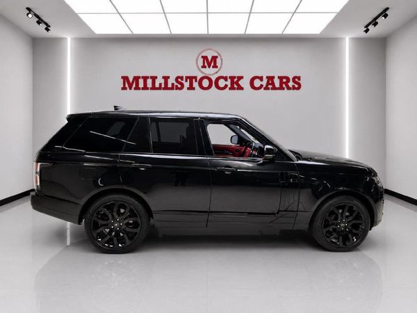 2022-Land-Rover-Range-Rover-50-Vogue-SE-386kW image:4