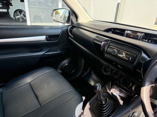 2025-Toyota-Hilux-24-GD-S-Single-Cab image:8