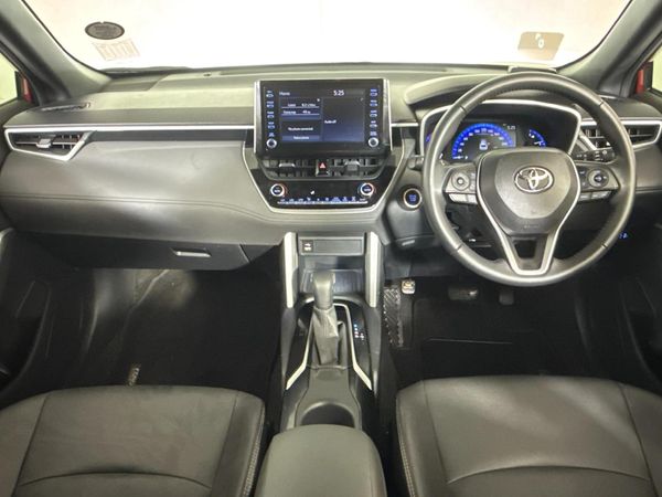 2024-Toyota-Corolla-Cross-18-XR image:1
