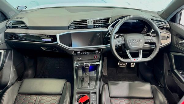 2022-Audi-RSQ3-25-TFSI-Auto image:12