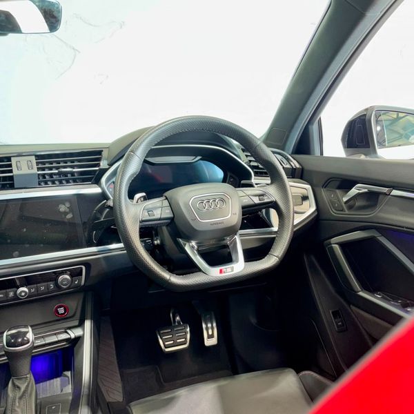 2022-Audi-RSQ3-25-TFSI-Auto image:2