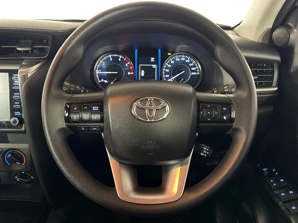 2024-Toyota-Fortuner-24-GD-6-4x4-Auto image:11