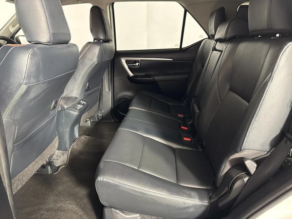 2024-Toyota-Fortuner-24-GD-6-4x4-Auto image:3