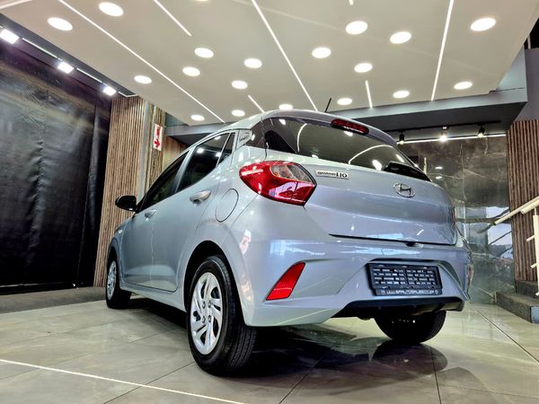 2023-Hyundai-Grand-i10-10-Motion image:12