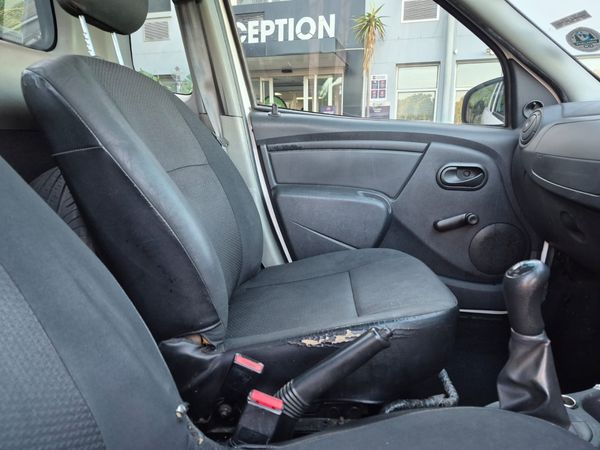 2022-Nissan-NP200-16-AC-Safety-Pack image:17