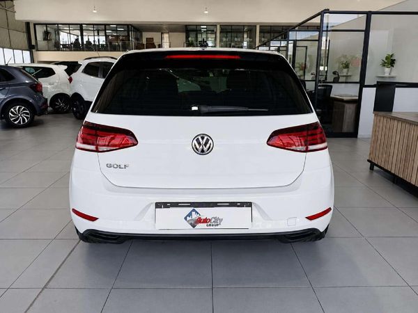 2020-Volkswagen-Golf-VII-10-TSI-Trendline image:3