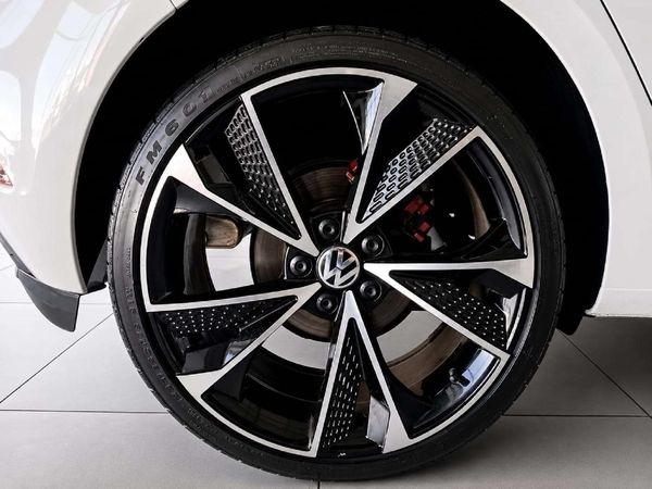 2020-Volkswagen-Golf-VII-10-TSI-Trendline image:7