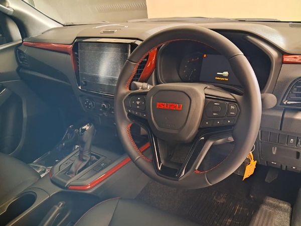 2026-Isuzu-D-Max-19-DDI-HR-X-Rider-Auto-Double-Cab image:12