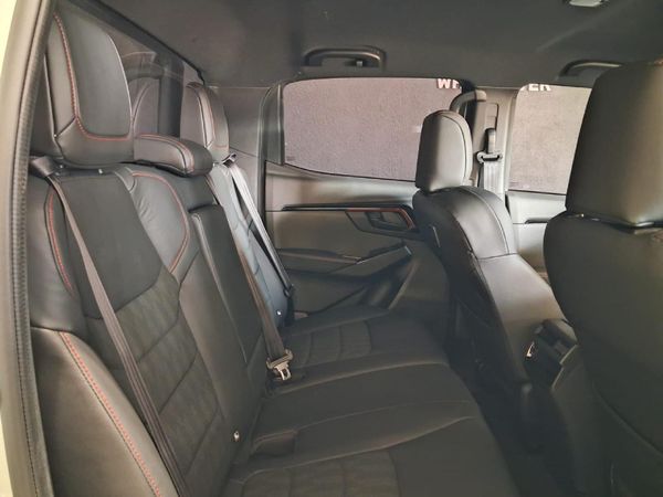 2026-Isuzu-D-Max-19-DDI-HR-X-Rider-Auto-Double-Cab image:13