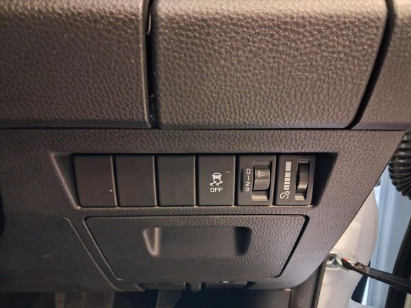 2026-Isuzu-D-Max-19-DDI-HR-X-Rider-Auto-Double-Cab image:20