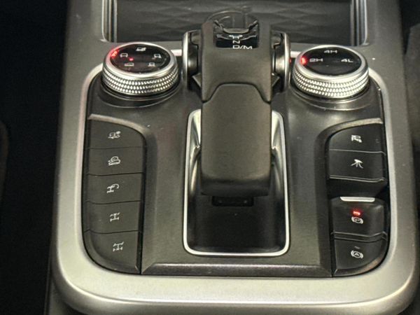 2024-GWM-Tank-300-20T-Ultra-Luxury-4x4 image:9