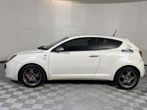 2011-Alfa-Romeo-MiTo-14-Quadrifoglio-Verde image:13