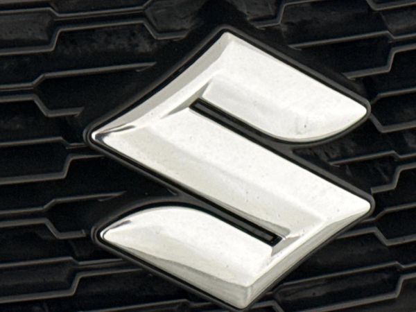 2018-Suzuki-Swift-12-GL image:11